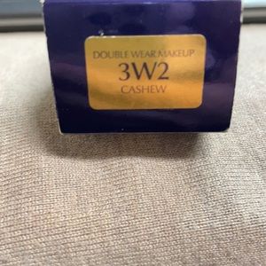 Estée Lauder double wear